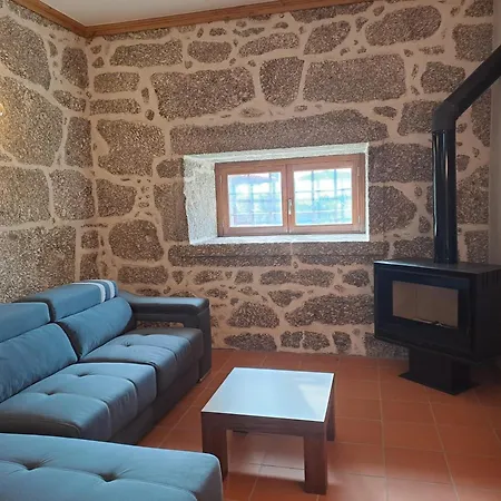 Ferienhaus Guilhamil House