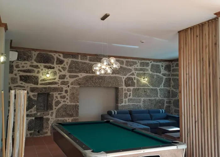 Ferienhaus Guilhamil House